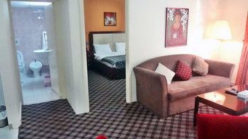 Baisan Plaza Hotel 2*